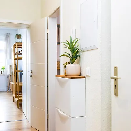 Staytime - Urban Base Apartment Dresden