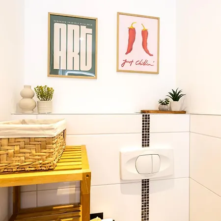 Staytime - Urban Base Apartment *